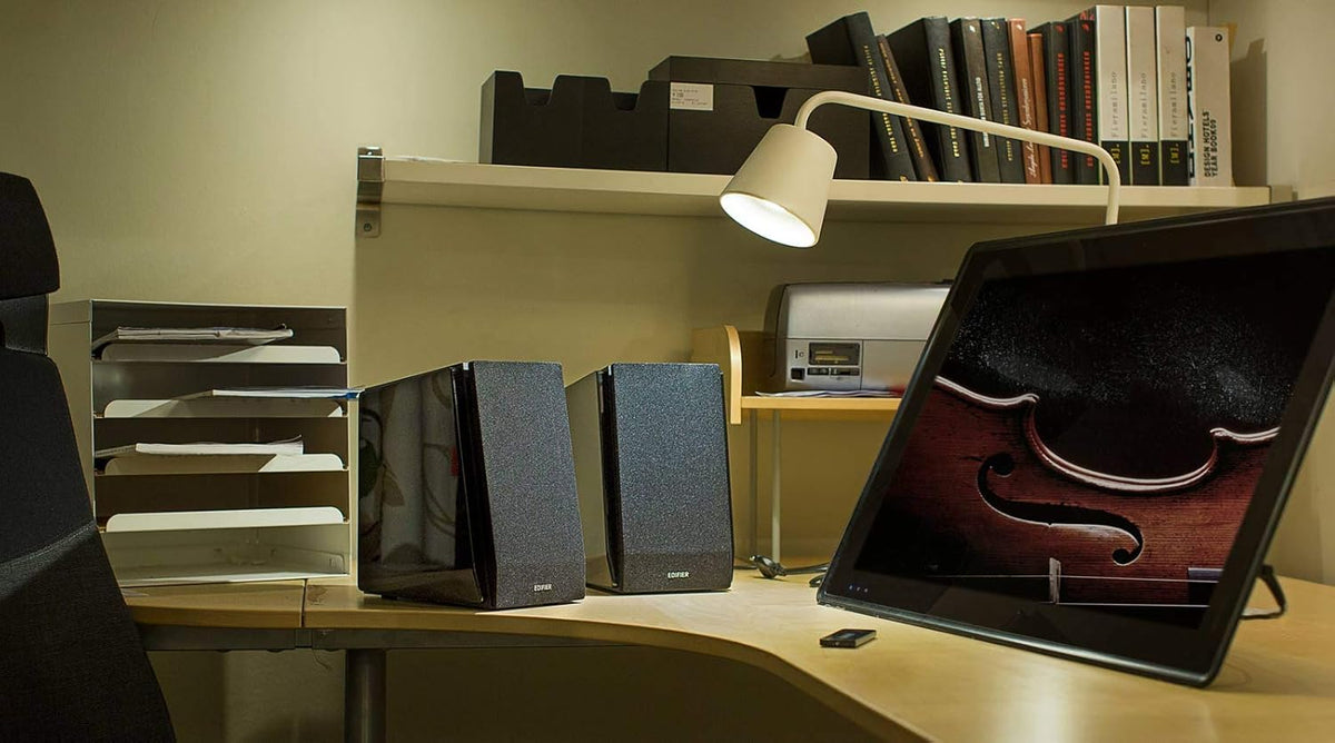Active Bookshelf Speakers with Bluetooth and Optical Input P286