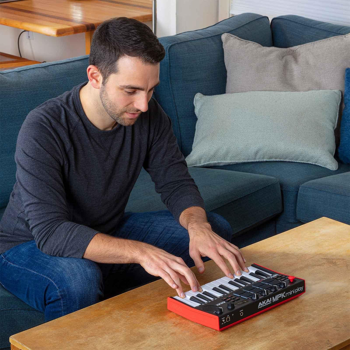 MPK Mini Play MK3 Standalone Mini Keyboard with EVA Case Package U211663
