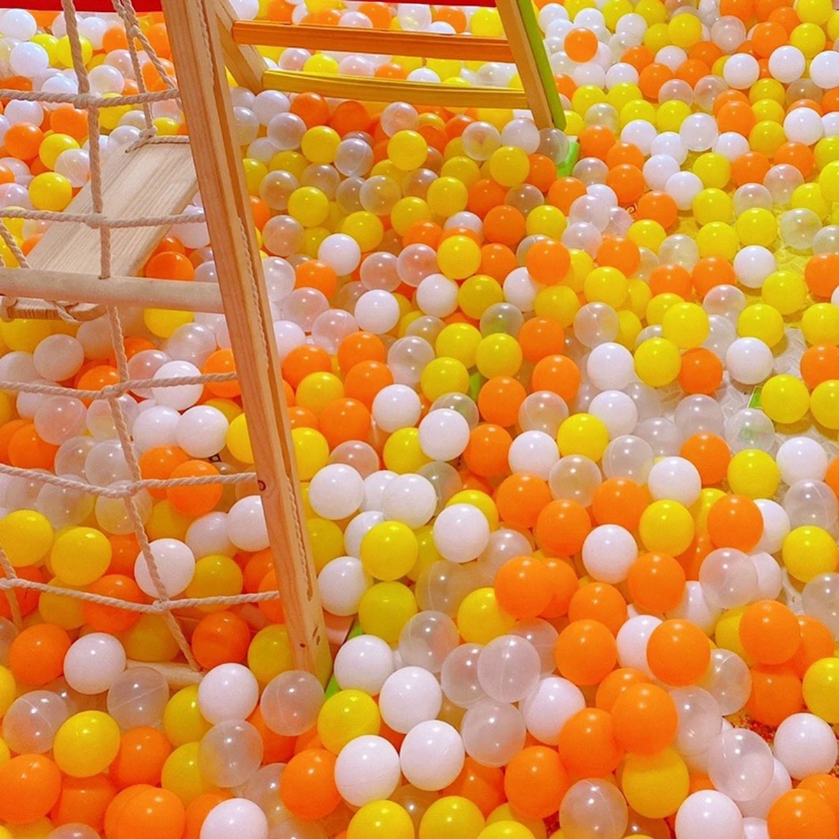 100 Ball Pit Balls Crush Proof Plastic Toy Balls U264