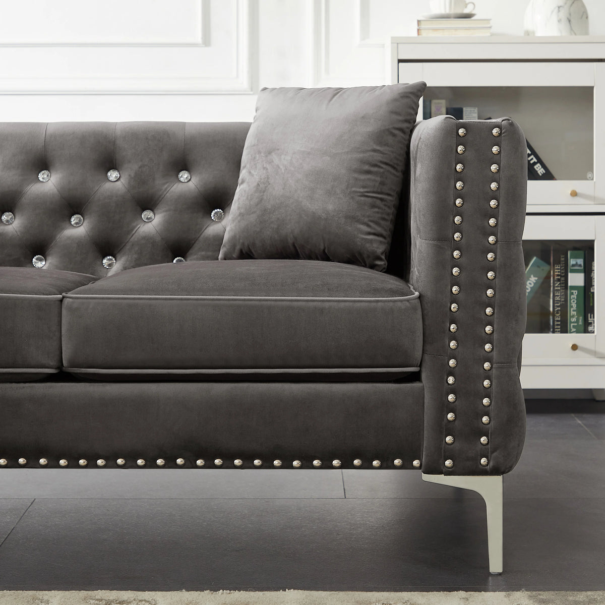 Tufted Velvet Loveseat with 2 Pillows Metal Legs Z61564