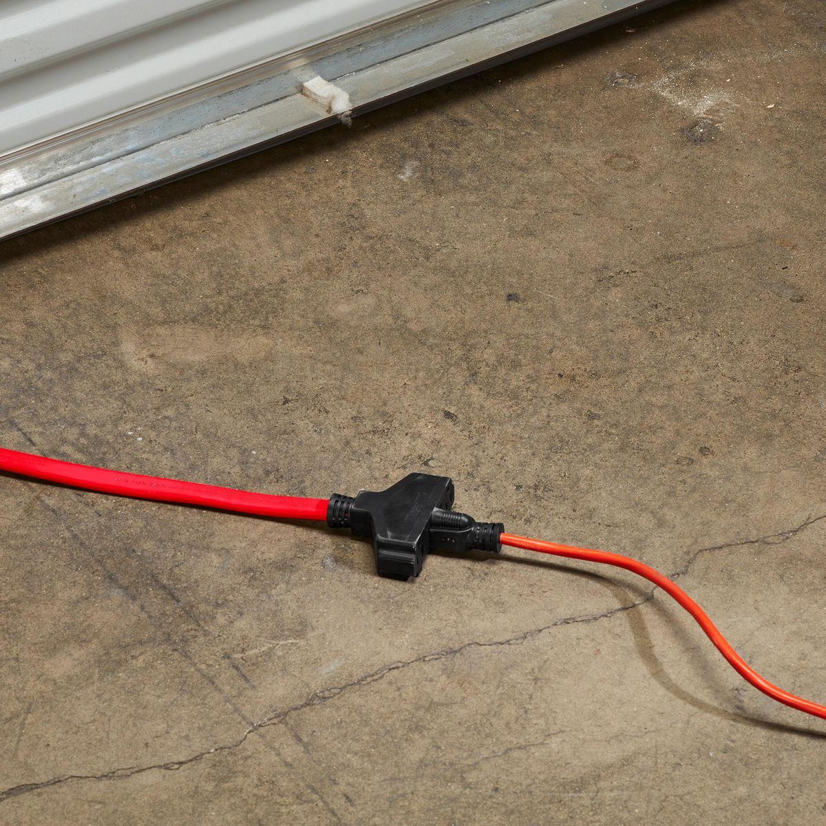 25 ft. 30 Amp 125V Generator Extension Cord Adapter U82375