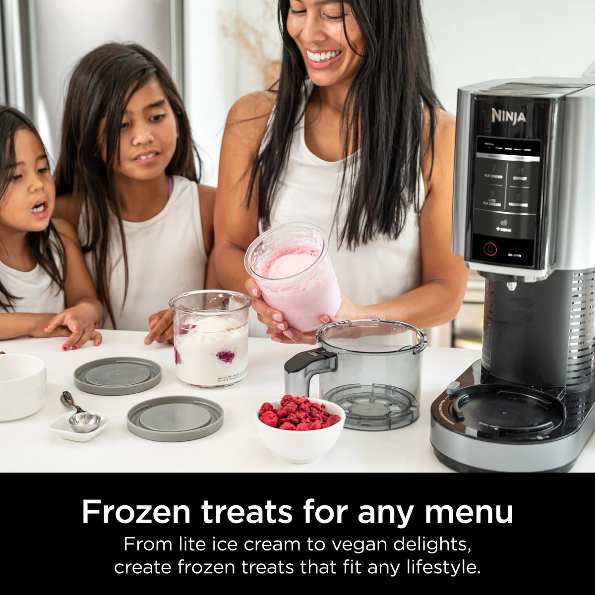 Ice Cream Maker with 2 Pints Q589