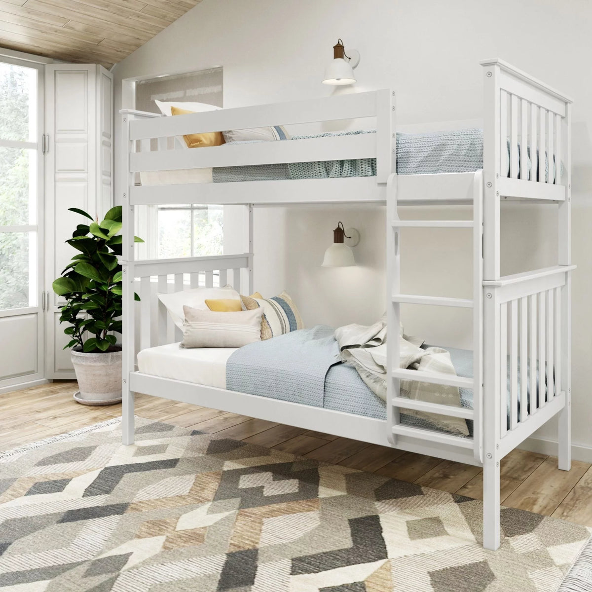 Wooden Twin over Twin Bunk Bed with Ladder Q672