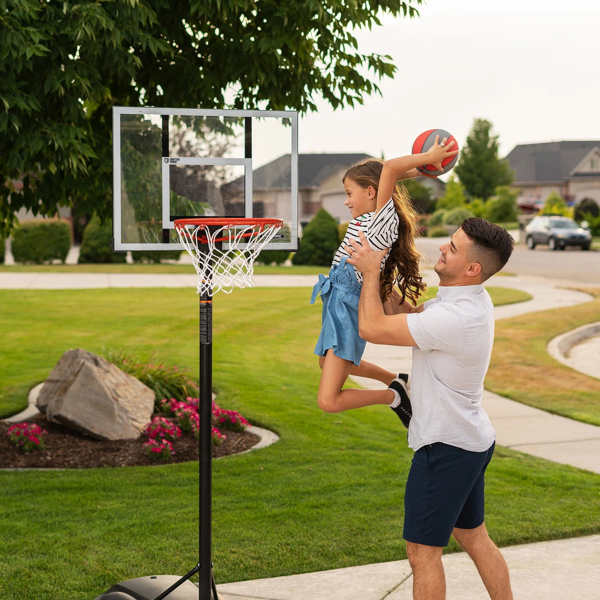 Adjustable Youth Portable Basketball Hoop 30 inch Polycarbonate N850608